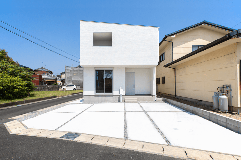鈴鹿市岡田１丁目の新築戸建