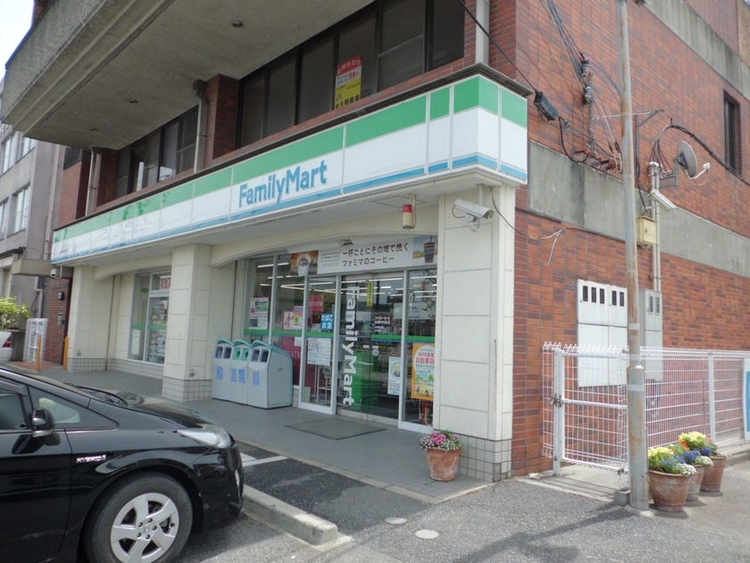 ファミリーマート栗東中学校前店
